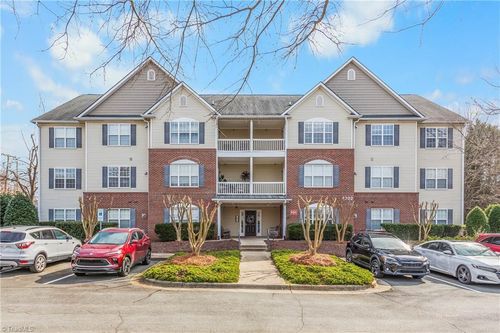 3d-4702 Brighton Park Dr, Winston-Salem, NC, 27103-5281 | Card Image