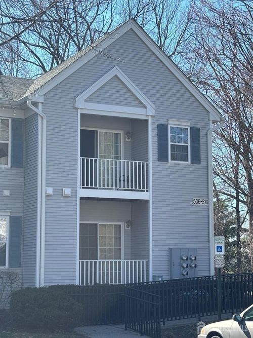 510 Cypress Ln, East Brunswick, NJ, 08816-5256 | Card Image