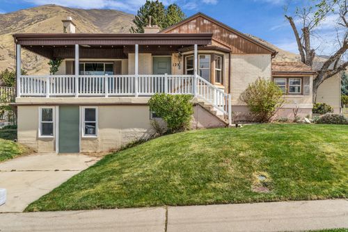 125 Canyon Ave, Springville, UT, 84663-2185 | Card Image
