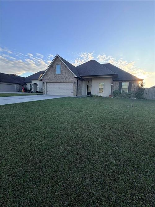 210 Hidden Cypress Dr, Belle Chasse, LA, 70037-1763 | Card Image