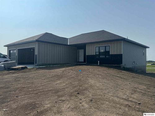 8023 Ephraem Ln, Lincoln, NE, 68516-9519 | Card Image
