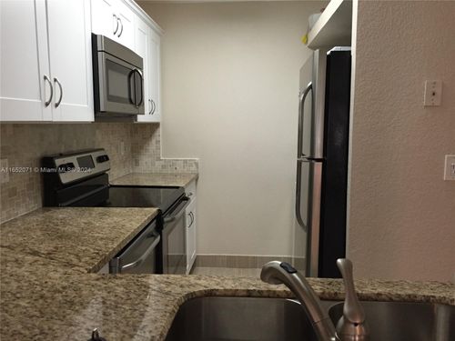 21-c-1028 Twin Lakes Dr, Coral Springs, FL, 33071-5322 | Card Image