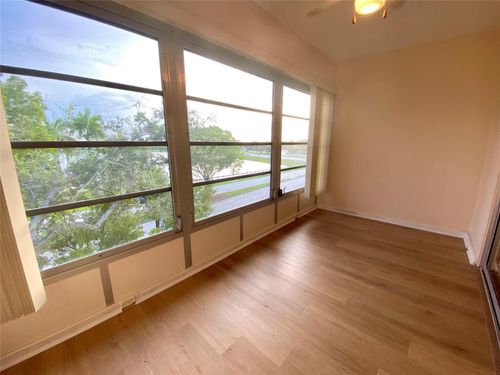 411v-1000 Sw 128th Ter, Pembroke Pines, FL, 33027-1987 | Card Image