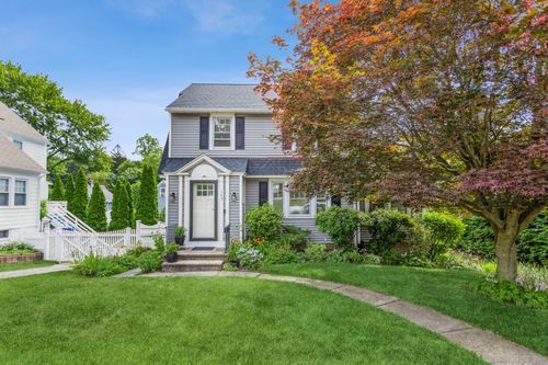 145 Buena Vista Rd, Fairfield, CT, 06825-1676 | Card Image