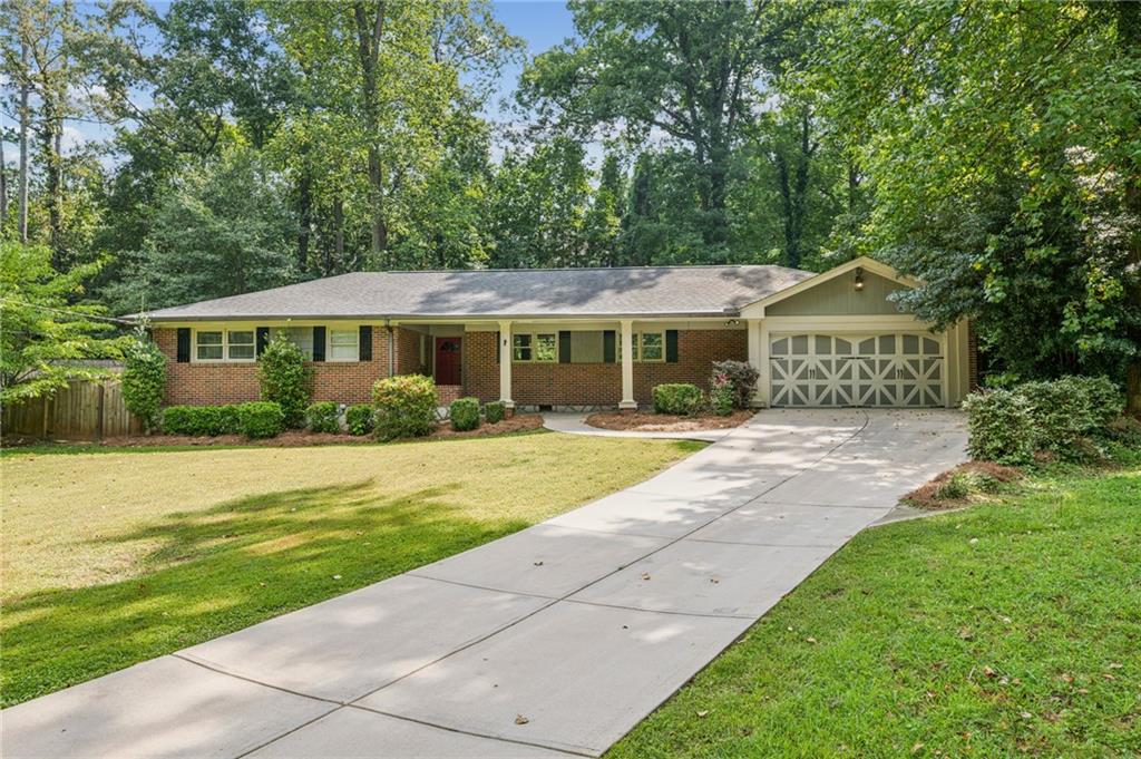 Vistavia Cir, Decatur, GA 30033
