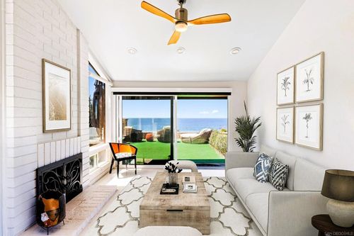 194 Neptune Ave, Encinitas, CA, 92024-3226 | Card Image