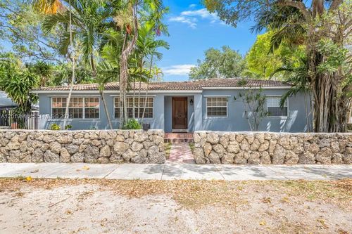2301 Tequesta Ln, Coconut Grove, FL, 33133-3177 | Card Image