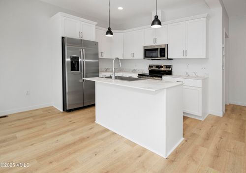 80 Comanche Way, Gypsum, CO, 81637 | Card Image