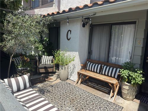 c-7322 Bright Ave, Whittier, CA, 90601 | Card Image