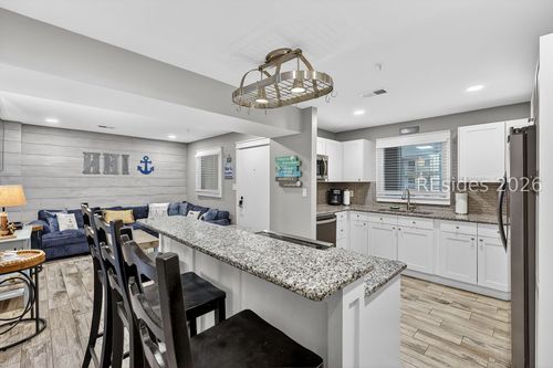 3317-663 William Hilton Pkwy, Hilton Head Island, SC, 29928-3527 | Card Image