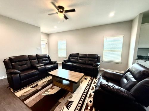 7808 Freedom Crest Ave, Abilene, TX, 79602-2384 | Card Image