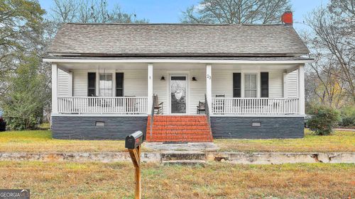 23 Cedar St, Grantville, GA, 30220-1681 | Card Image