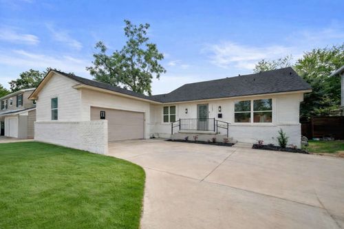 9231 Pinewood Dr, Dallas, TX, 75243-6517 | Card Image