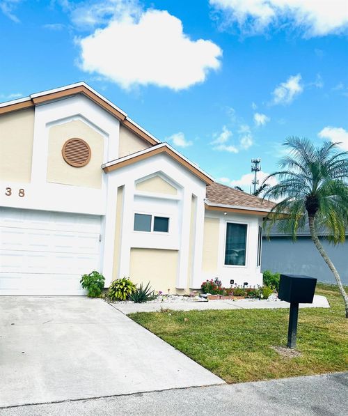 838 E Palm Run Dr, North Lauderdale, FL, 33068-2712 | Card Image