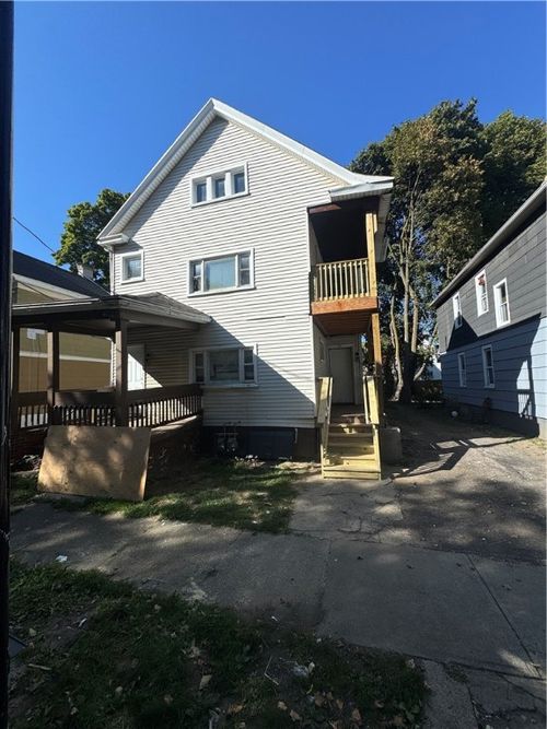 140 Glendale Park, Rochester, NY, 14613-2241 | Card Image