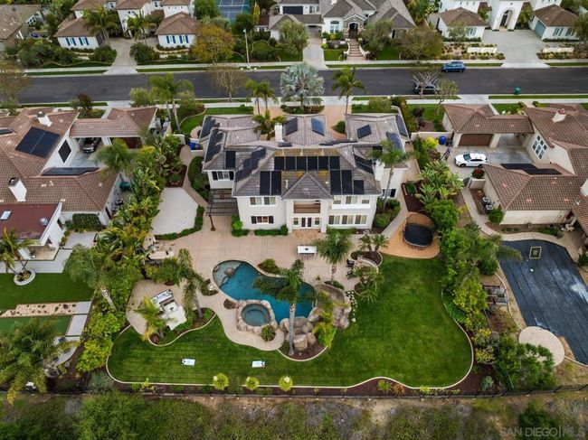 Aerial view showcases the large lot size. | Image 14