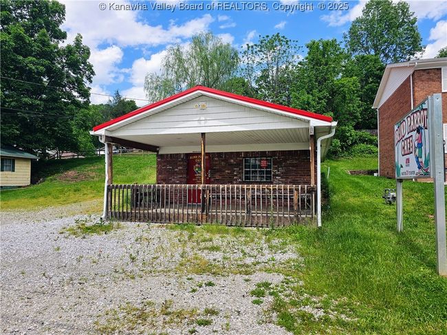 610 Cross Lanes Dr, Home with 0 bedrooms, 0 bathrooms and null parking in Nitro WV | Image 16