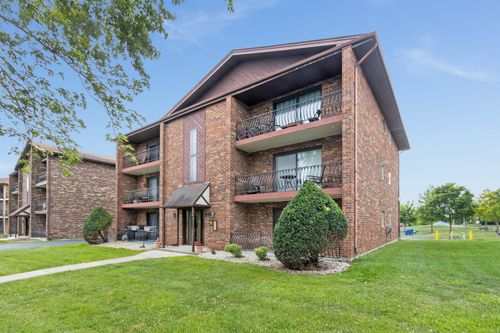 apt-1a-7925 Paxton Ave, Tinley Park, IL, 60477-6665 | Card Image