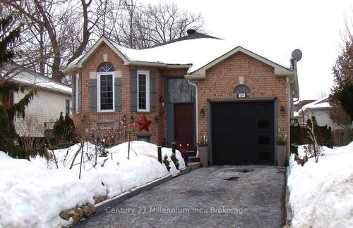 204 Dyer Dr, Wasaga Beach, ON, L9Z1L9 | Card Image