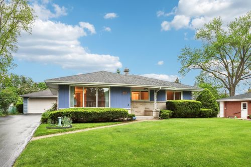 7327 Endicott Ave, Greendale, WI, 53129-1634 | Card Image