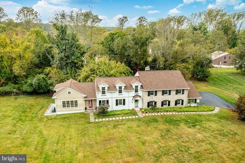 399 Sycamore Mills Rd, Media, PA, 19063-2035 | Card Image