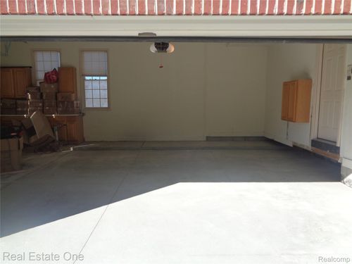 48416 Manhattan Cir, Canton, MI, 48188-1495 | Card Image