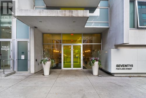 302-75 Portland Street, Toronto (Waterfront Communities), ON, M5V2M9 | Card Image