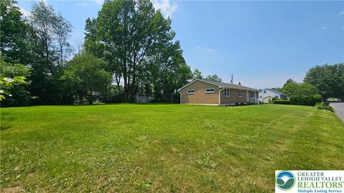 1440 N 26th St, ALLENTOWN, PA, 18104-1824 | Card Image