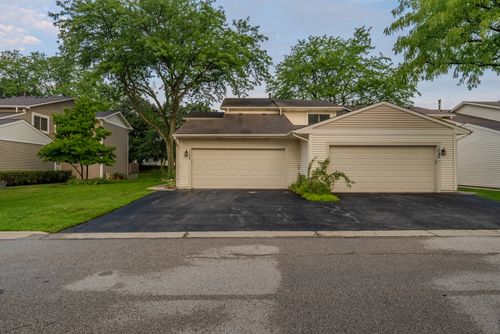 1044 Cumberland Ct, Vernon Hills, IL, 60061-1366 | Card Image