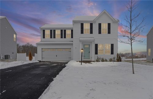 8 Trailhead Rd, Henrietta, NY, 14467-9399 | Card Image