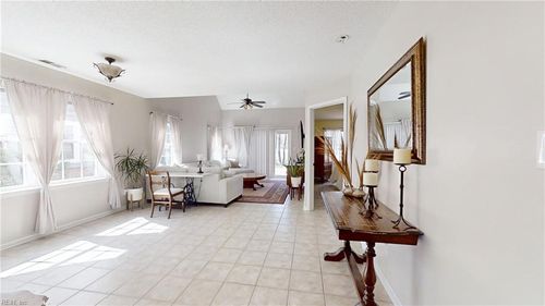 a-1015 Winged Foot Ct, Chesapeake, VA, 23320-9481 | Card Image