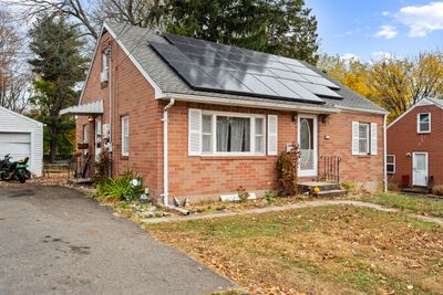 50 Sunbright Drive S, House other with 4 bedrooms, 1 bathrooms and 3 parking in Meriden CT | Image 2