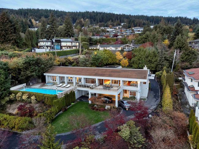 1035 King Georges Way, House other with 6 bedrooms, 5 bathrooms and null parking in West Vancouver BC | Image 39