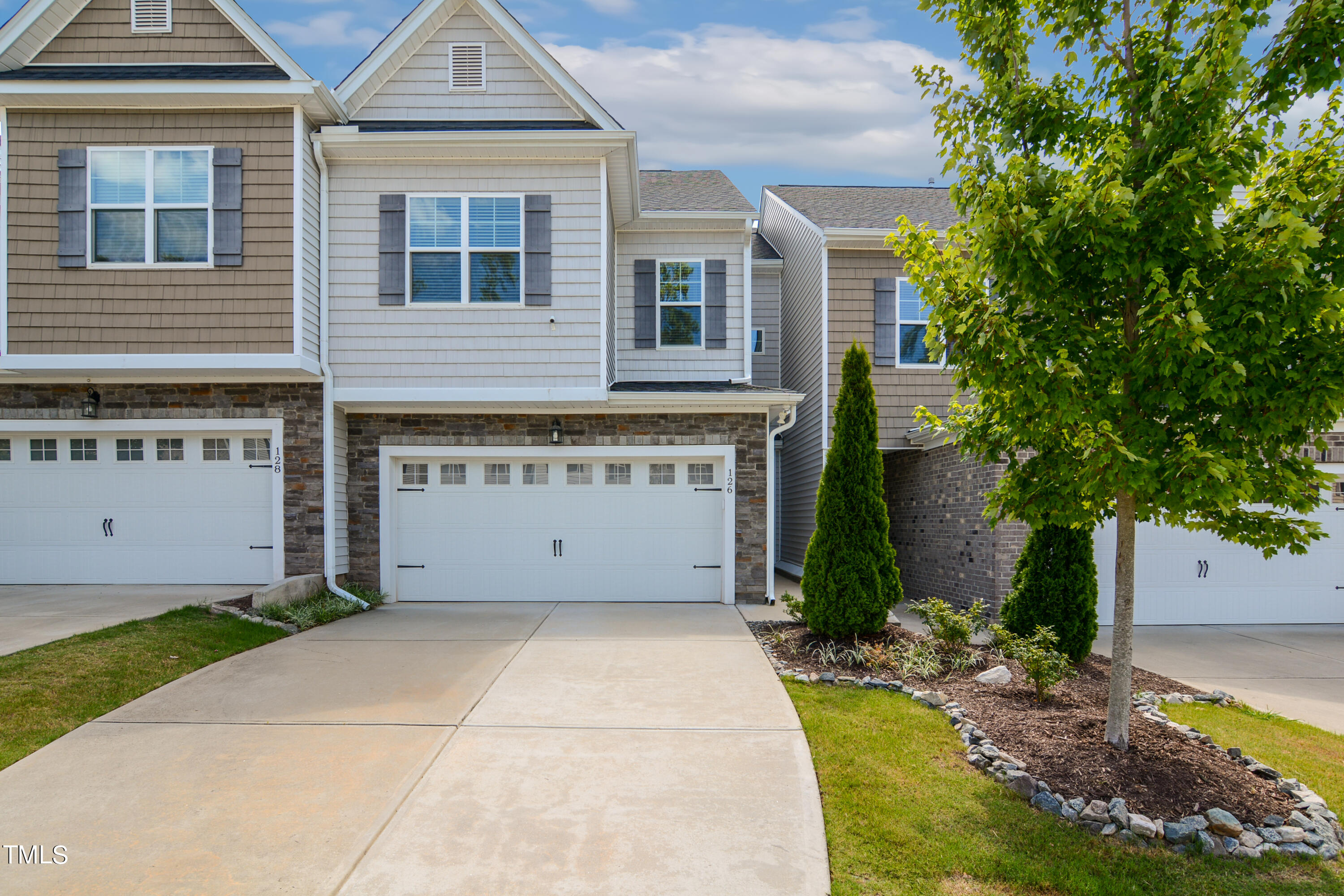 Zante Currant Rd, Durham, NC 27703