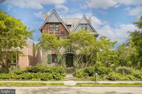 148 W Highland Ave, PHILADELPHIA, PA, 19118-3818 | Card Image
