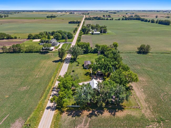 30789 5 Points Rd, House other with 3 bedrooms, 2 bathrooms and 6 parking in Kingston IL | Image 45
