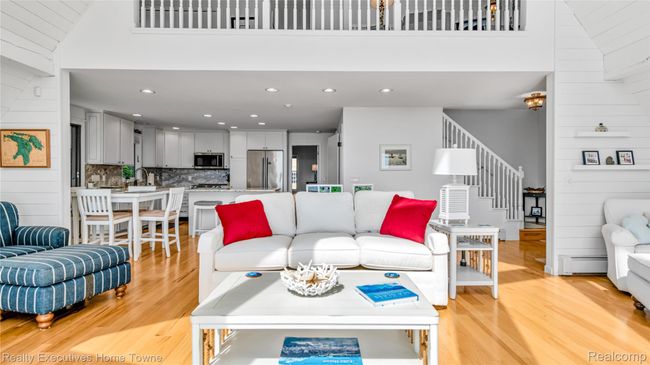 8648 Lakeshore - HD Drone Photography_34.jpg | Image 34