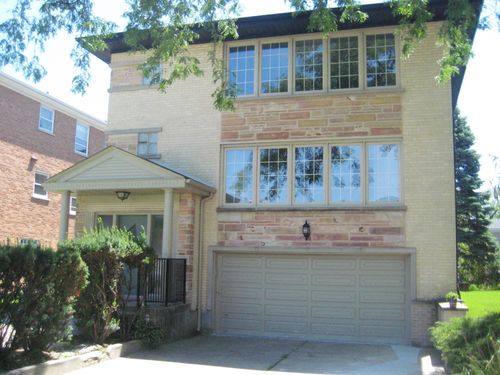 2-3315 W Columbia Ave, Lincolnwood, IL, 60712-3824 | Card Image