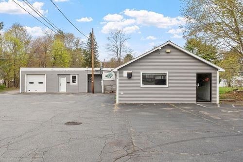 b6-181 E Main St, Orange, MA, 01364-1236 | Card Image