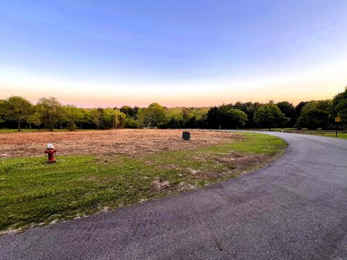 1210 Headlee Dr, Searcy, AR, 72143-3013 | Card Image