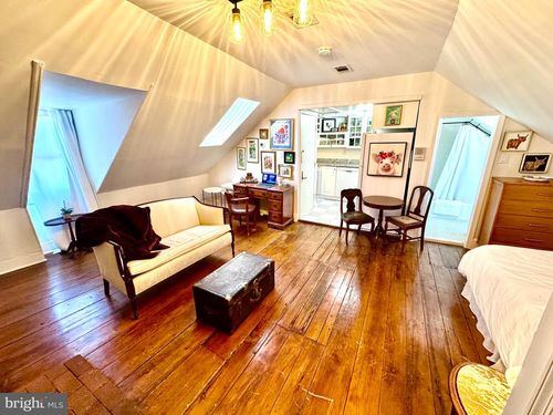 1016 Prince St, ALEXANDRIA, VA, 22314-2945 | Card Image