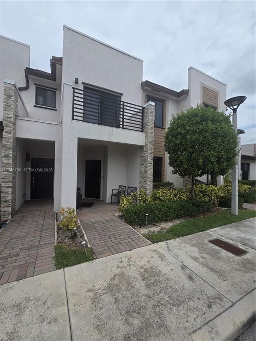 211-21124 Ne 8th Ave, Miami, FL, 33179-1382 | Card Image