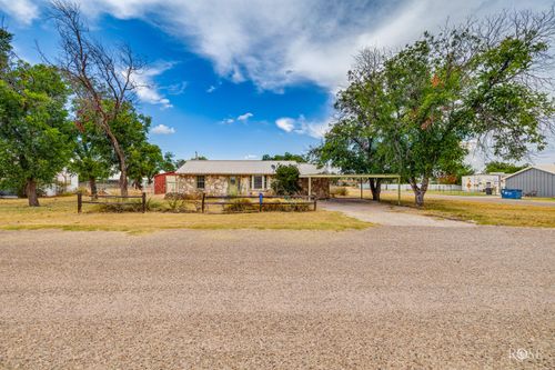 1202 W 11th Street, Robert Lee, TX, 76945 | Card Image