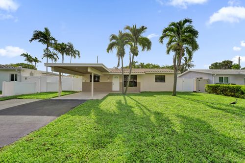 4360 Ne 13th Ave, Oakland Park, FL, 33334-4704 | Card Image