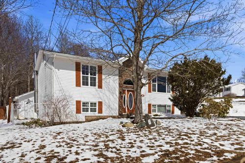 6 Rothsay Crt, Lower Sackville, NS, B4C3W6 | Card Image
