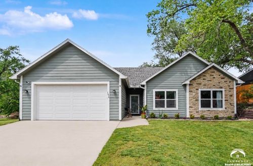 1414 E 25th Ter, Lawrence, KS, 66046-5046 | Card Image