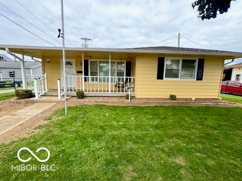 207 S Pleasant St, Edinburgh, IN, 46124-1354 | Card Image