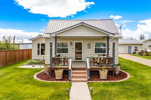 64 3rd Ave S, Stanford, MT, 59479-9501 | Card Image