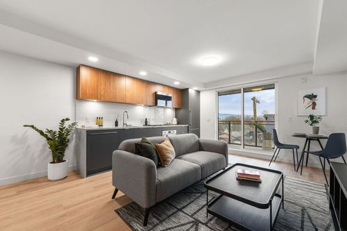 307-2419 Grant St, Vancouver, BC, V5K3G5 | Card Image