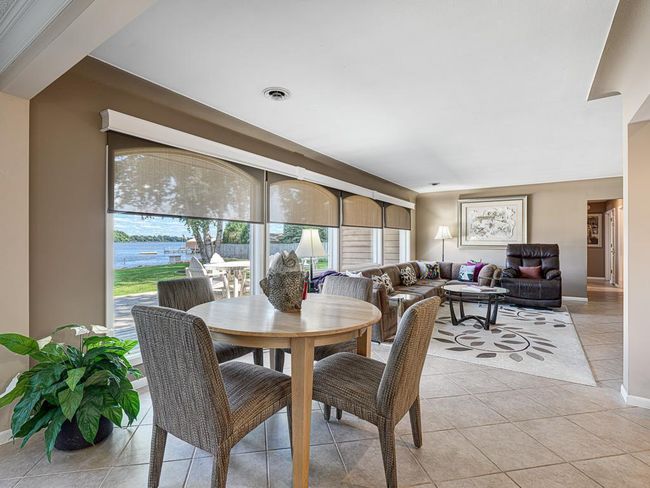 12 - Breakfast Area.jpg | Image 12